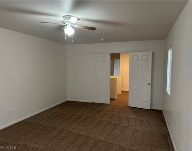 1613 White Skies Court - Photo Thumbnail 17
