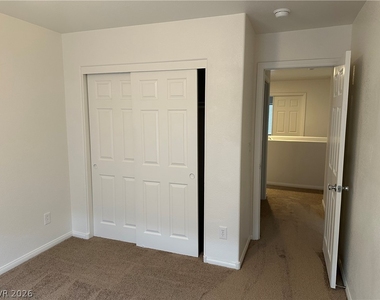 1613 White Skies Court - Photo Thumbnail 27