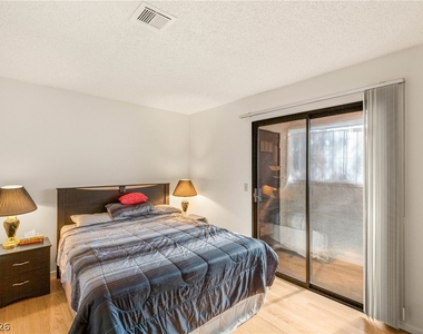 5171 Caliente Street - Photo Thumbnail 21