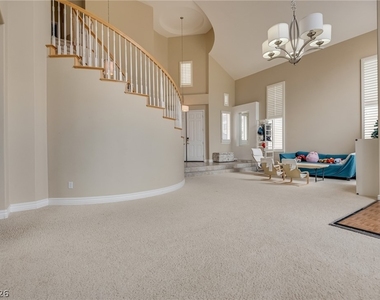 709 Sir James Bridge Way - Photo Thumbnail 7