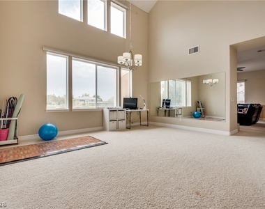 709 Sir James Bridge Way - Photo Thumbnail 8
