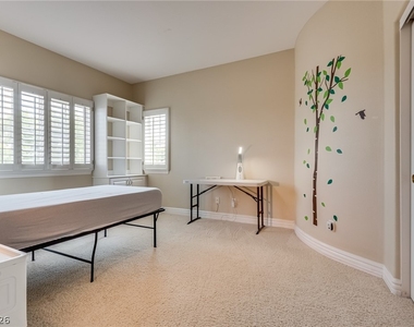 709 Sir James Bridge Way - Photo Thumbnail 25