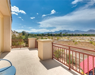 709 Sir James Bridge Way - Photo Thumbnail 32