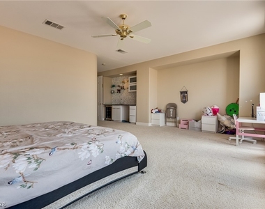 709 Sir James Bridge Way - Photo Thumbnail 29