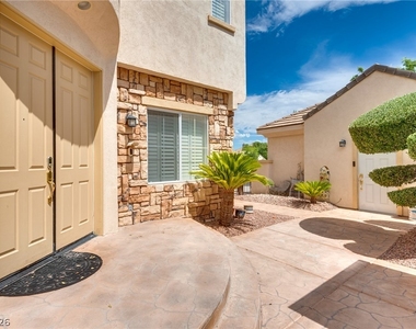 709 Sir James Bridge Way - Photo Thumbnail 4