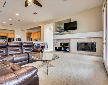 709 Sir James Bridge Way - Photo Thumbnail 11