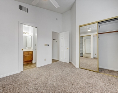 6537 Old Oxford Avenue - Photo Thumbnail 38