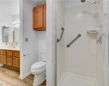 6537 Old Oxford Avenue - Photo Thumbnail 32