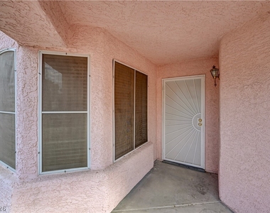 6537 Old Oxford Avenue - Photo Thumbnail 4