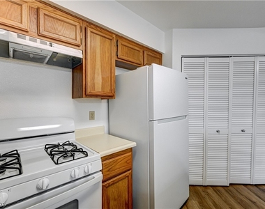 6537 Old Oxford Avenue - Photo Thumbnail 24