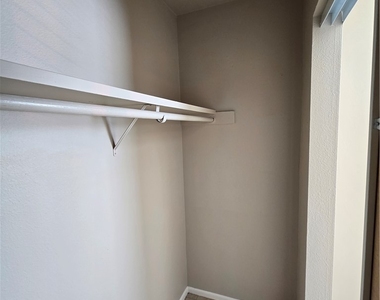 6508 Mecham Avenue - Photo Thumbnail 13