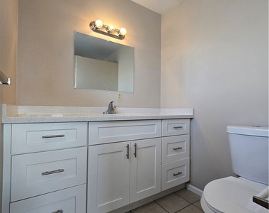 6508 Mecham Avenue - Photo Thumbnail 14