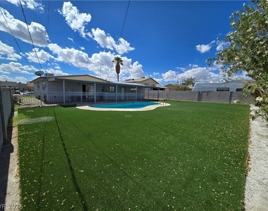 6508 Mecham Avenue - Photo Thumbnail 26