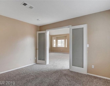 2647 Ridgewater Circle - Photo Thumbnail 10