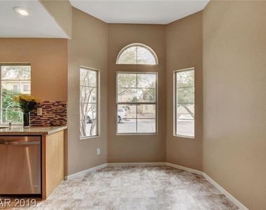 2647 Ridgewater Circle - Photo Thumbnail 4