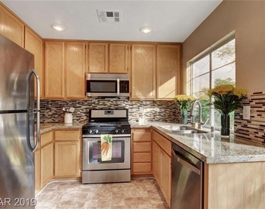 2647 Ridgewater Circle - Photo Thumbnail 3