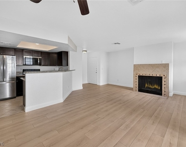 8600 W Charleston Boulevard - Photo Thumbnail 15