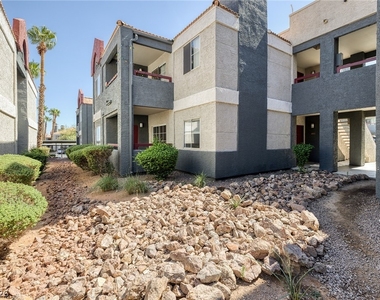 8600 W Charleston Boulevard - Photo Thumbnail 3