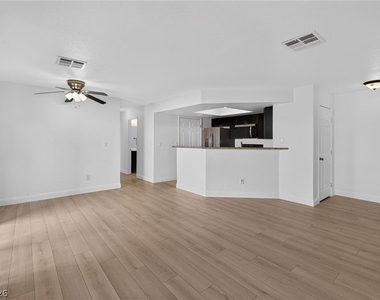 8600 W Charleston Boulevard - Photo Thumbnail 14