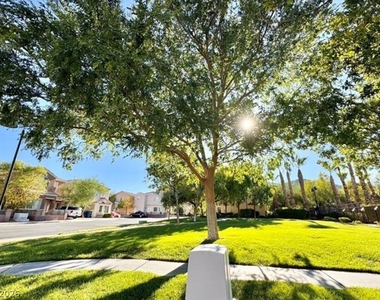 10433 Wyatt Earp Court - Photo Thumbnail 23