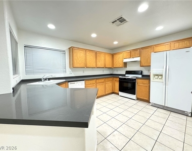 10433 Wyatt Earp Court - Photo Thumbnail 7
