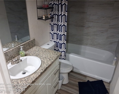 2717 Heritage Circle - Photo Thumbnail 6