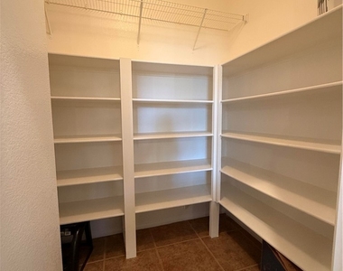 7621 Port Orchard Avenue - Photo Thumbnail 7