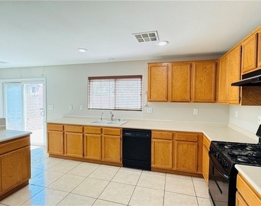 10202 Purple Primrose Drive - Photo Thumbnail 5
