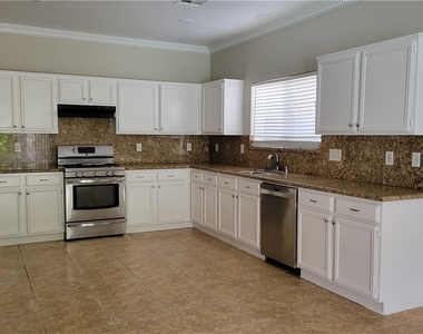 5538 Moncinna Street - Photo Thumbnail 19