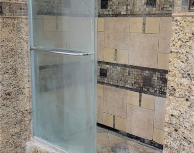 5538 Moncinna Street - Photo Thumbnail 31