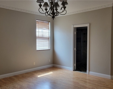 5538 Moncinna Street - Photo Thumbnail 27
