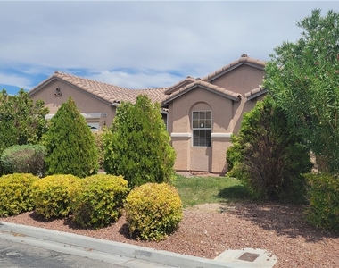 5538 Moncinna Street - Photo Thumbnail 2