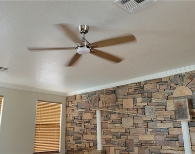 5538 Moncinna Street - Photo Thumbnail 16