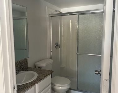 5158 S Jones Boulevard - Photo Thumbnail 14