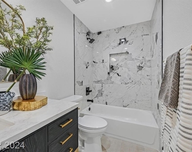 8 Barton Spring Circle - Photo Thumbnail 19
