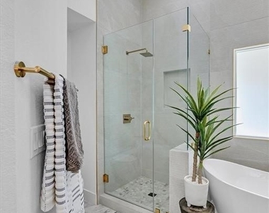 8 Barton Spring Circle - Photo Thumbnail 11