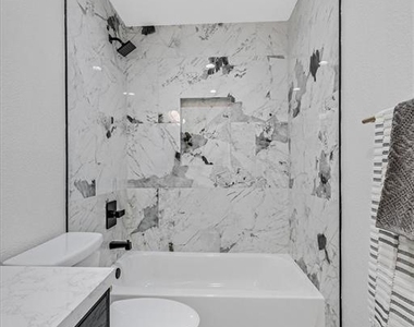 8 Barton Spring Circle - Photo Thumbnail 20
