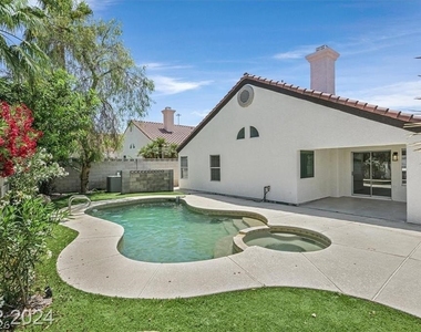 8 Barton Spring Circle - Photo Thumbnail 1