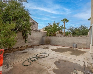 2118 Fountain Springs Drive - Photo Thumbnail 43