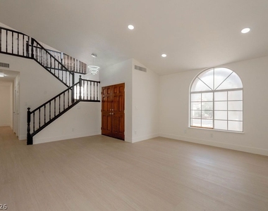 2118 Fountain Springs Drive - Photo Thumbnail 4