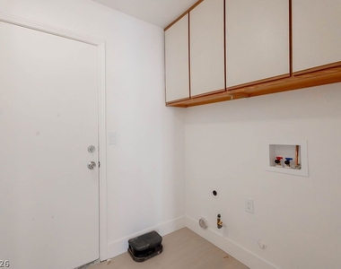 2118 Fountain Springs Drive - Photo Thumbnail 24
