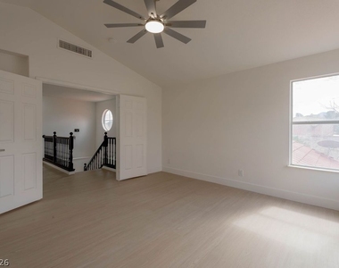 2118 Fountain Springs Drive - Photo Thumbnail 27