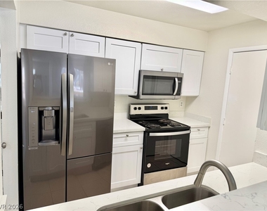 8101 W Flamingo Road - Photo Thumbnail 3