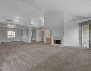 230 E Flamingo Road - Photo Thumbnail 5