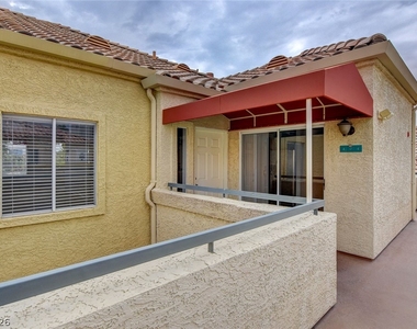 230 E Flamingo Road - Photo Thumbnail 1