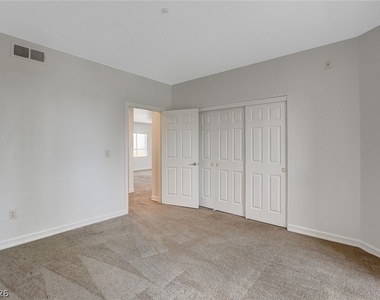 230 E Flamingo Road - Photo Thumbnail 24