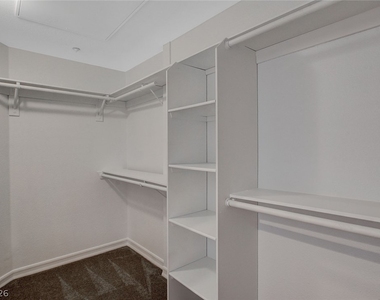 230 E Flamingo Road - Photo Thumbnail 21