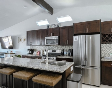 6149 Vista Verde - Photo Thumbnail 3