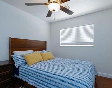 6149 Vista Verde - Photo Thumbnail 9