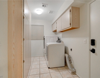 8621 Sierra Cima Lane - Photo Thumbnail 26